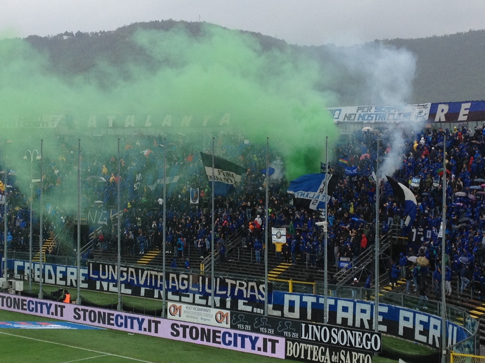 Atalanta Bergame-AS Roma vu du stade Atalanta Bergame-AS Roma vu du stade